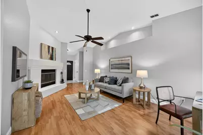8853 Bridalsmith Drive, Sacramento, CA 95828 - Photo 15