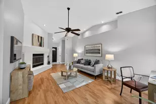 8853 Bridalsmith Dr, Sacramento, CA 95828 - Photo 15