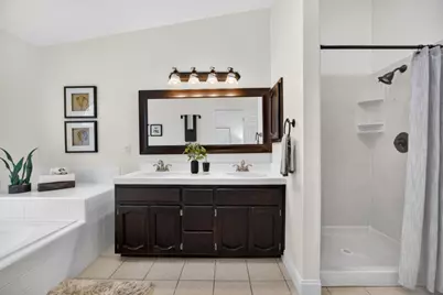 8853 Bridalsmith Drive, Sacramento, CA 95828 - Photo 35