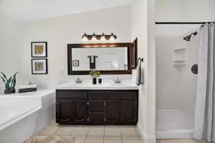 8853 Bridalsmith Dr, Sacramento, CA 95828 - Photo 35