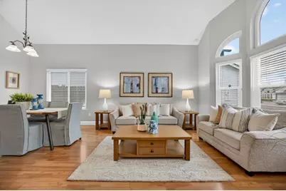 8853 Bridalsmith Drive, Sacramento, CA 95828 - Photo 5