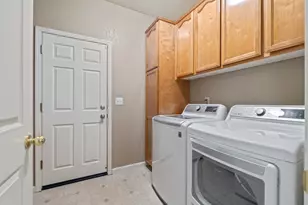6541 Graybark Ln, Hughson, CA 95326 - Photo 13