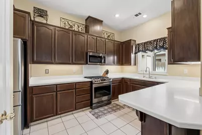6541 Graybark Lane, Hughson, CA 95326 - Photo 9