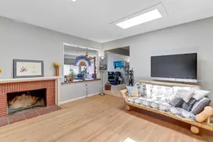 4936 1st Pkwy, Sacramento, CA 95823 - Photo 5