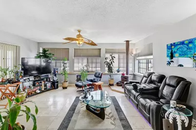 4936 1st Parkway, Sacramento, CA 95823 - Photo 9