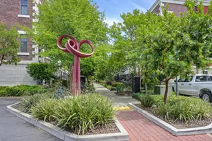2010 Vizcaya Walk, Sacramento, CA 95818 - Photo 39