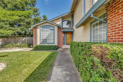9186 Lagrange Court, Elk Grove, CA 95624 - Photo 5