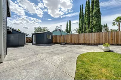 1115 Vickrey Court, Rio Linda, CA 95673 - Photo 47