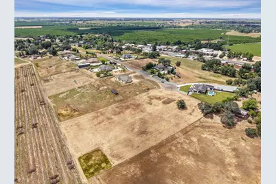 19012 E Sierra View Court, Clements, CA 95227 - Photo 9