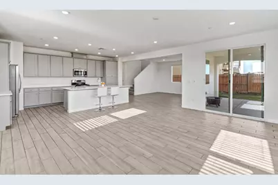 8679 Oldfield Way, Sacramento, CA 95829 - Photo 3