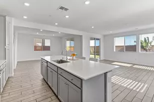 8679 Oldfield Wy, Sacramento, CA 95829 - Photo 9