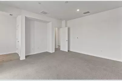 8679 Oldfield Way, Sacramento, CA 95829 - Photo 21