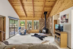 337 Kenshaw Ct, Dorrington, CA 95223 - Photo 7