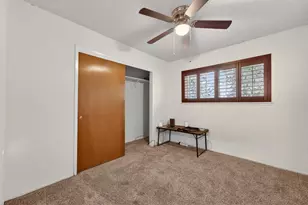 7518 Flores Way, Sacramento, CA 95822 - Photo 23