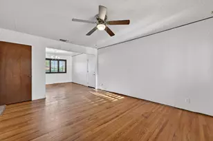 7518 Flores Way, Sacramento, CA 95822 - Photo 5