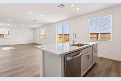9238 Grigio Street, Sacramento, CA 95829 - Photo 3