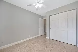5160 Connecticut Dr, Sacramento, CA 95841 - Photo 9