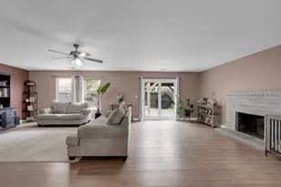 625 Periwinkle Dr, Patterson, CA 95363 - Photo 9