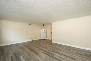 1121 Brookside Rd, Stockton, CA 95207 - Photo 19