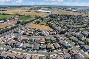 9518 Bryan Hall Way, Elk Grove, CA 95624 - Photo 61