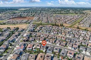 9518 Bryan Hall Way, Elk Grove, CA 95624 - Photo 57