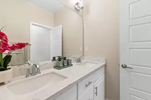 9518 Bryan Hall Way, Elk Grove, CA 95624 - Photo 23