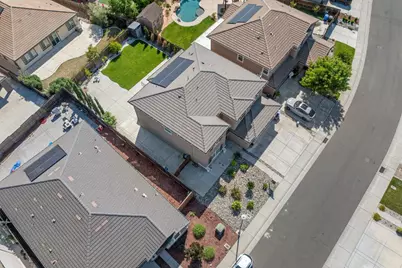 9518 Bryan Hall Way, Elk Grove, CA 95624 - Photo 49