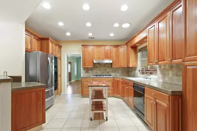 9282 Porto Vista Court, Elk Grove, CA 95624 - Photo 15