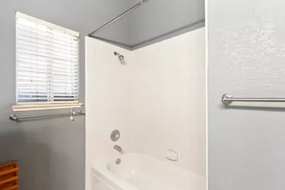 9282 Porto Vista Court, Elk Grove, CA 95624 - Photo 35