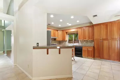 9282 Porto Vista Court, Elk Grove, CA 95624 - Photo 13