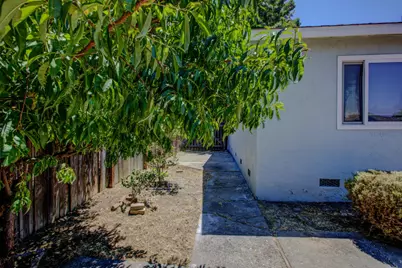 1323 Rusher Street, Tracy, CA 95376 - Photo 5