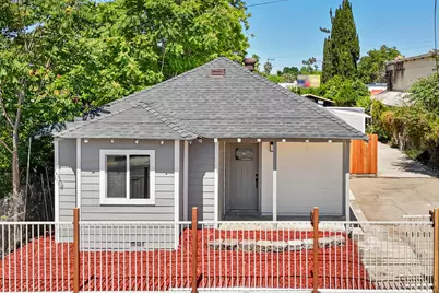 4901 Parker Avenue, Sacramento, CA 95820 - Photo 1