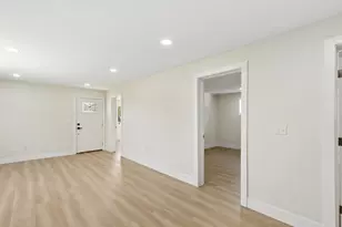 4901 Parker Ave, Sacramento, CA 95820 - Photo 17