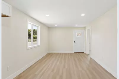 4901 Parker Avenue, Sacramento, CA 95820 - Photo 15