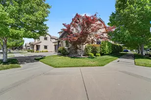 1223 E Springer Dr, Turlock, CA 95382 - Photo 3