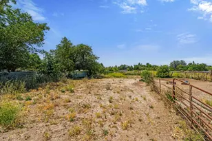 2201 Vivian Rd, Modesto, CA 95358 - Photo 33