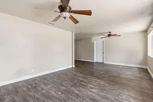 27341 Parkwood Ave, Madera, CA 93637 - Photo 13