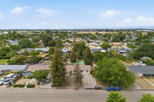 27341 Parkwood Ave, Madera, CA 93637 - Photo 33