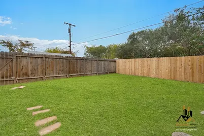 5112 Gordon Drive, Sacramento, CA 95824 - Photo 23