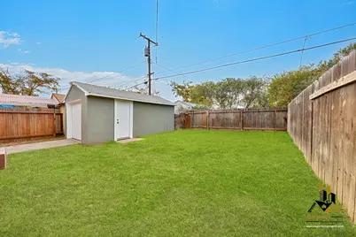 5112 Gordon Drive, Sacramento, CA 95824 - Photo 17