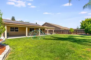 1548 N Irma St, Visalia, CA 93292 - Photo 23