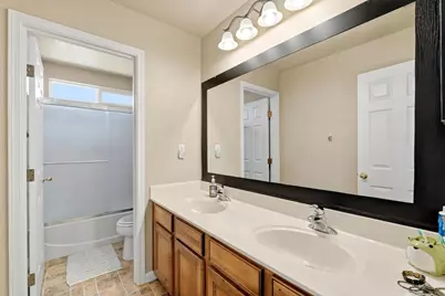 8541 Armada Court, Elk Grove, CA 95624 - Photo 15