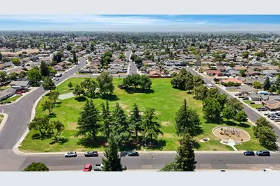 1262 Syracuse Lane, Manteca, CA 95336 - Photo 3