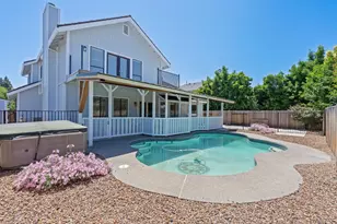 1331 Manzano Way, Sacramento, CA 95831 - Photo 35