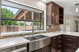 1331 Manzano Way, Sacramento, CA 95831 - Photo 13