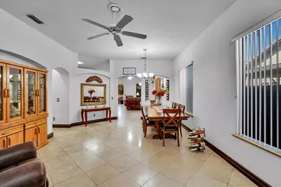 4512 Thira Way, Elk Grove, CA 95758 - Photo 9