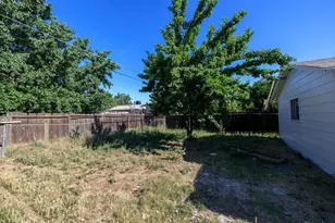 825 Wheatley Ave, Modesto, CA 95351 - Photo 23