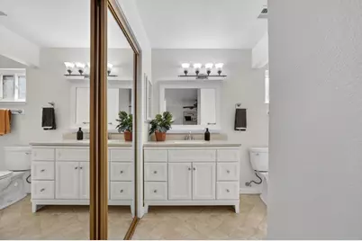 360 Bay River Way, Sacramento, CA 95831 - Photo 39