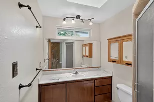 36 Southlite Cir, Sacramento, CA 95831 - Photo 27