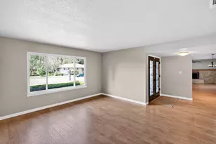 36 Southlite Cir, Sacramento, CA 95831 - Photo 11